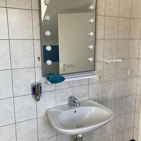 בית הארחה Gaestezimmer Siminciuc אאכן