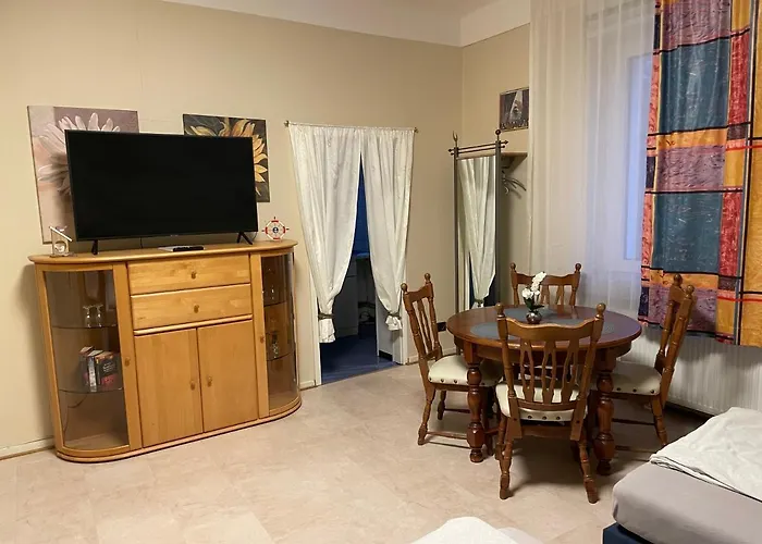 Gasthuis Gaestezimmer Siminciuc 3*