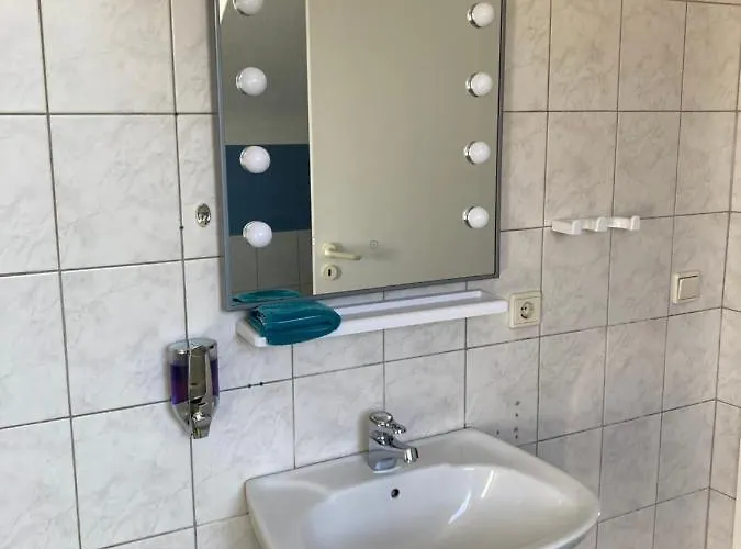 Gasthuis Gaestezimmer Siminciuc Aken